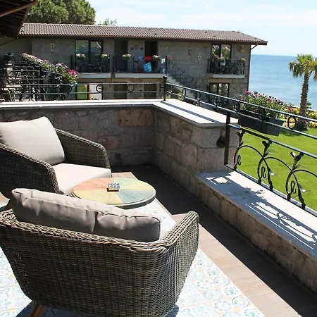 Bed & Breakfast Assos Zeyti̇n Special Class Adults Only 12