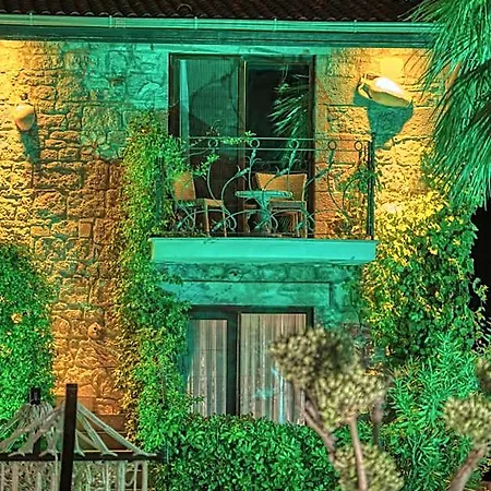 Bed & Breakfast Assos Zeyti̇n Special Class Adults Only 12