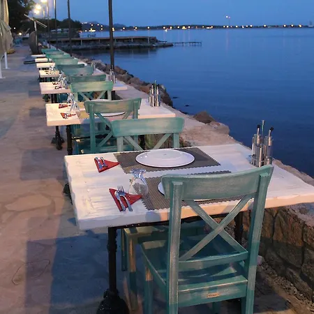 Bed & Breakfast Assos Zeyti̇n Special Class Adults Only 12 4*